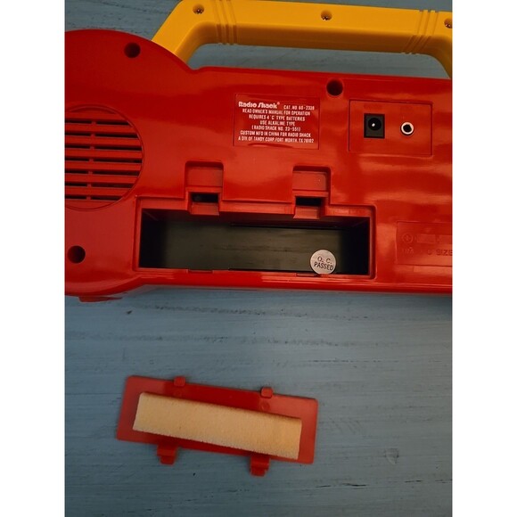 VINTAGE My Song Maker Sing-A-Long Boom Box AM/FM Radio w/ Mic Jack Radio Shack - Picture 5 of 5